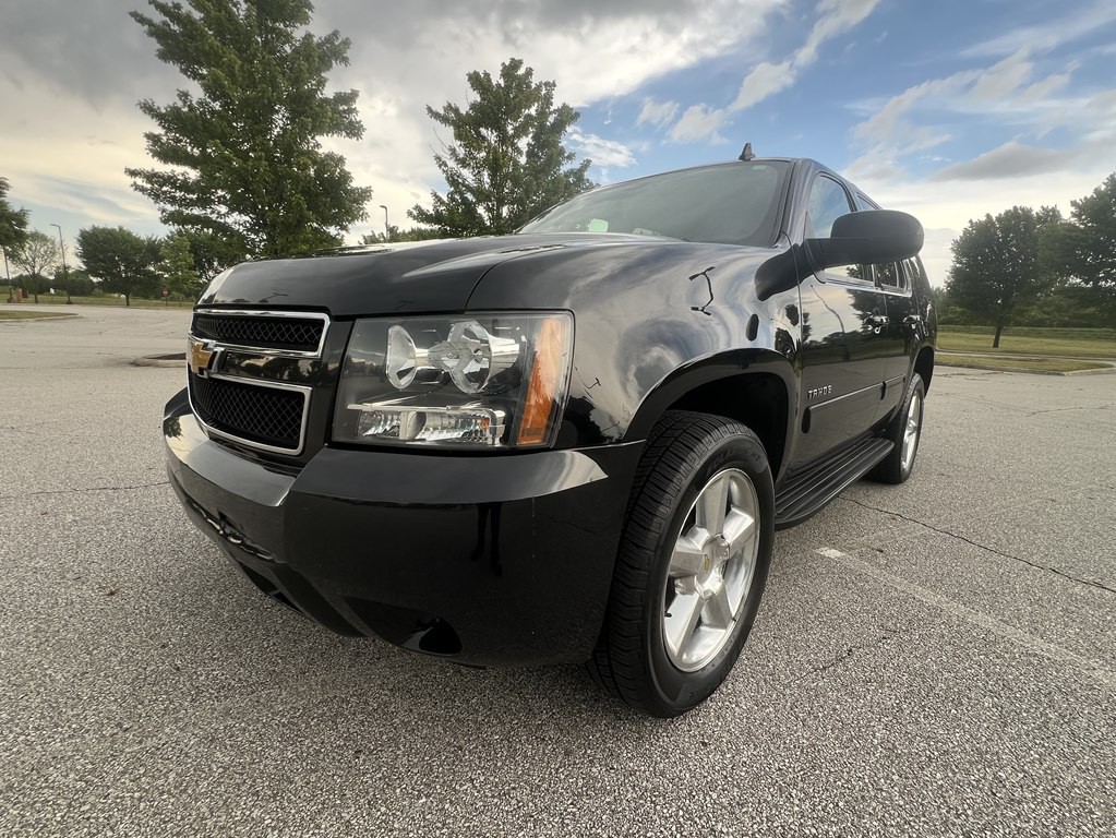 2012 Chevrolet Tahoe Image 1