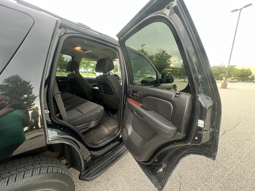 2012 Chevrolet Tahoe Image 12