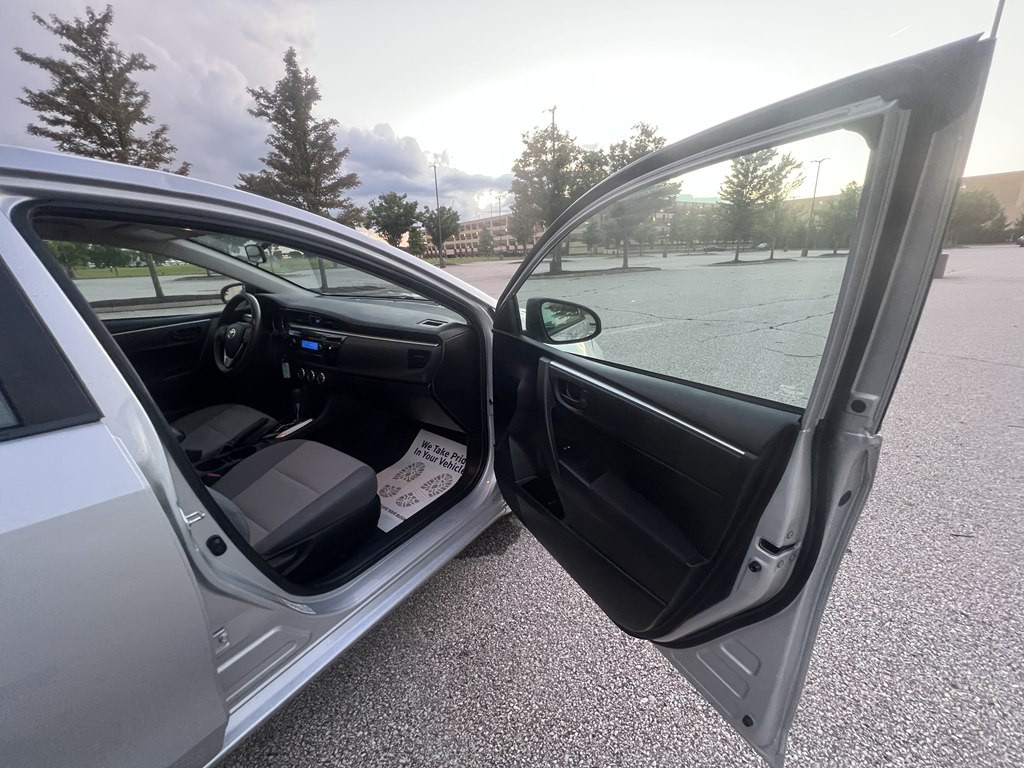 2014 Toyota Corolla Image 10