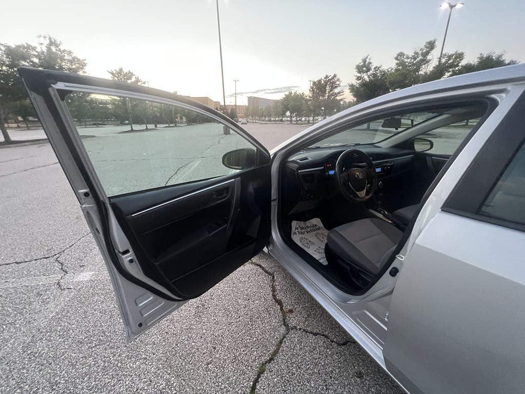 2014 Toyota Corolla Image 16