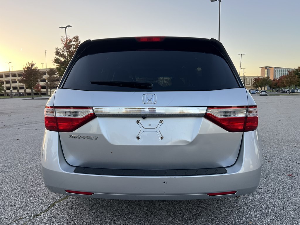 2012 Honda Odyssey Image 4