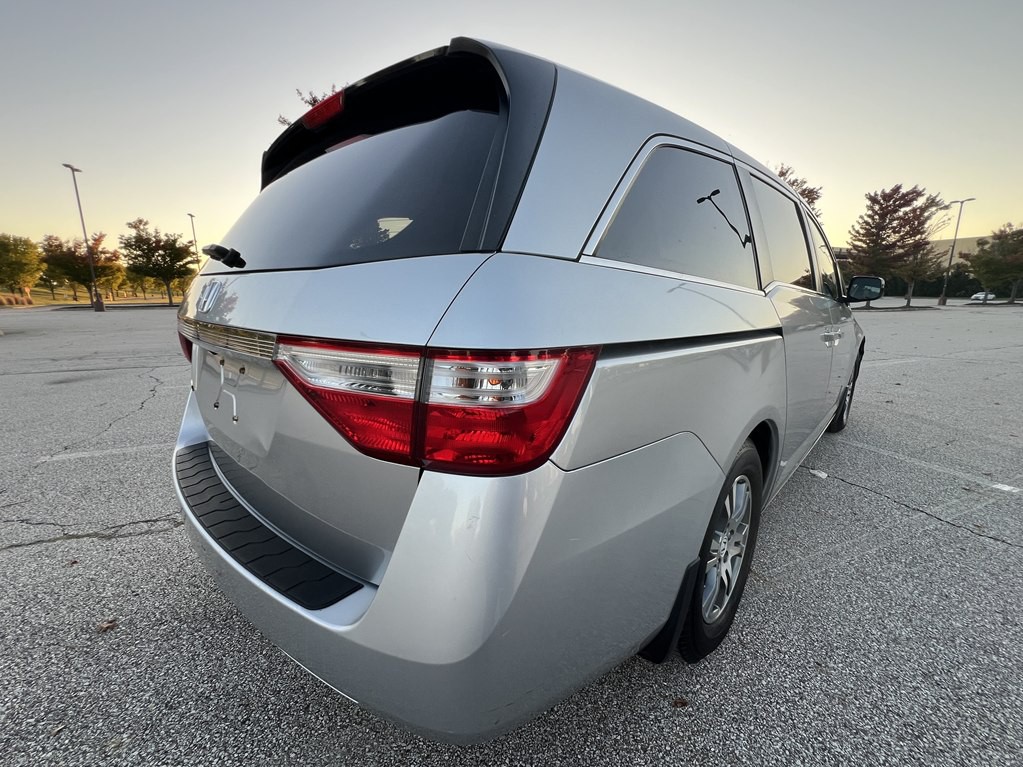 2012 Honda Odyssey Image 5