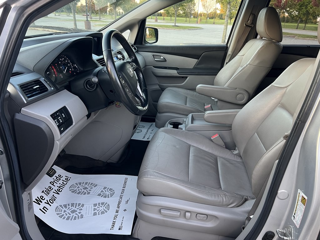 2012 Honda Odyssey Image 18