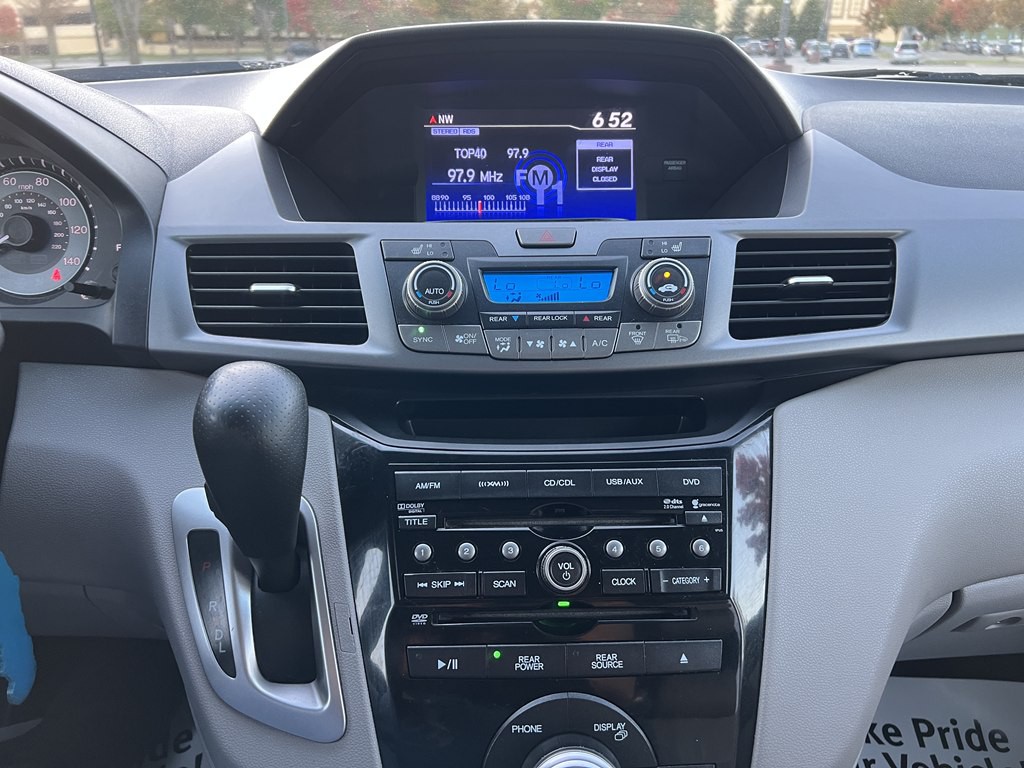 2012 Honda Odyssey Image 20