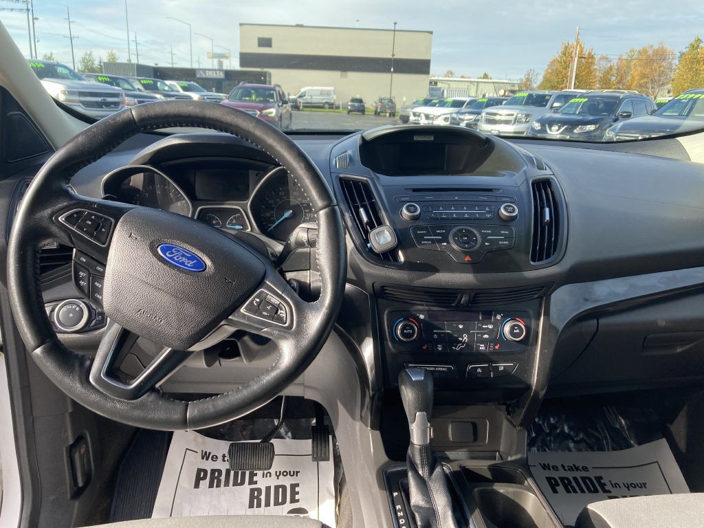 2017 Ford Escape Image 11