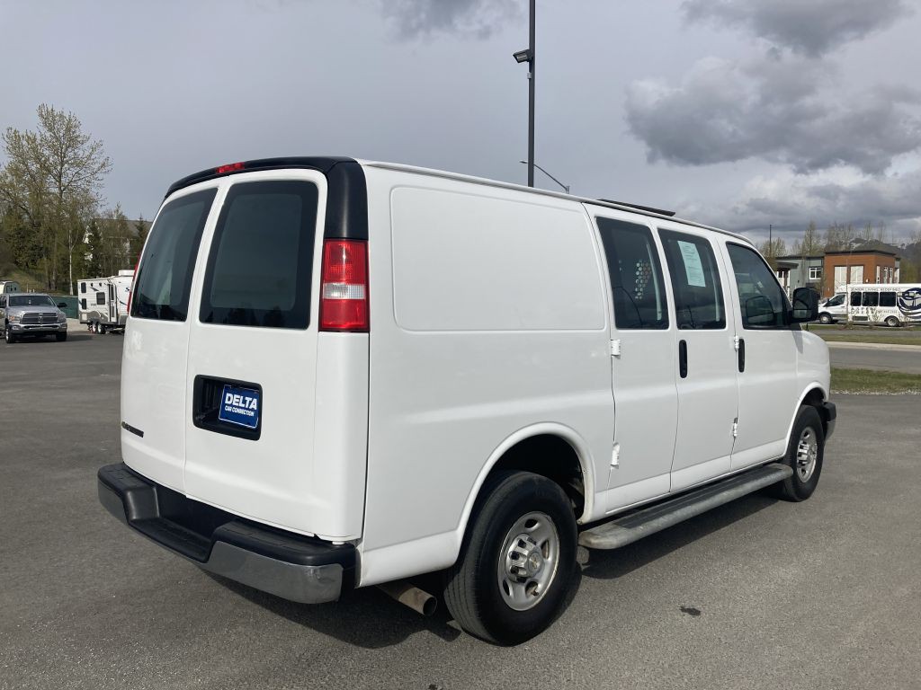 2021 Chevrolet Express Image 5