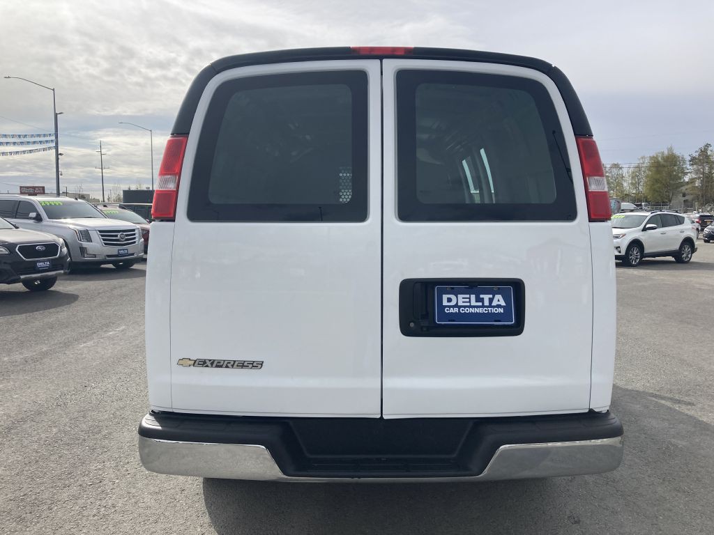 2021 Chevrolet Express Image 6