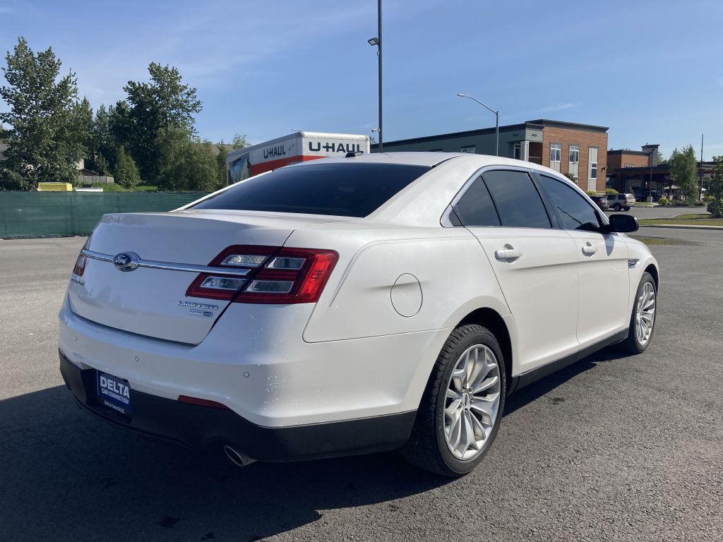2018 Ford Taurus Image 5