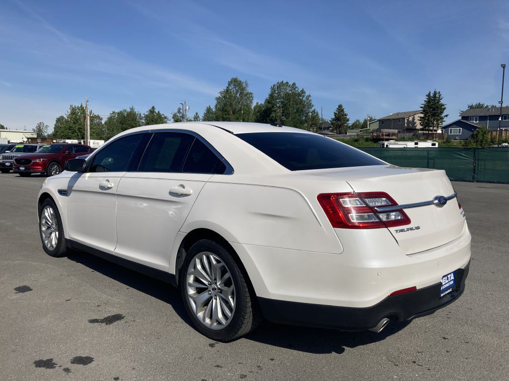 2018 Ford Taurus Image 7