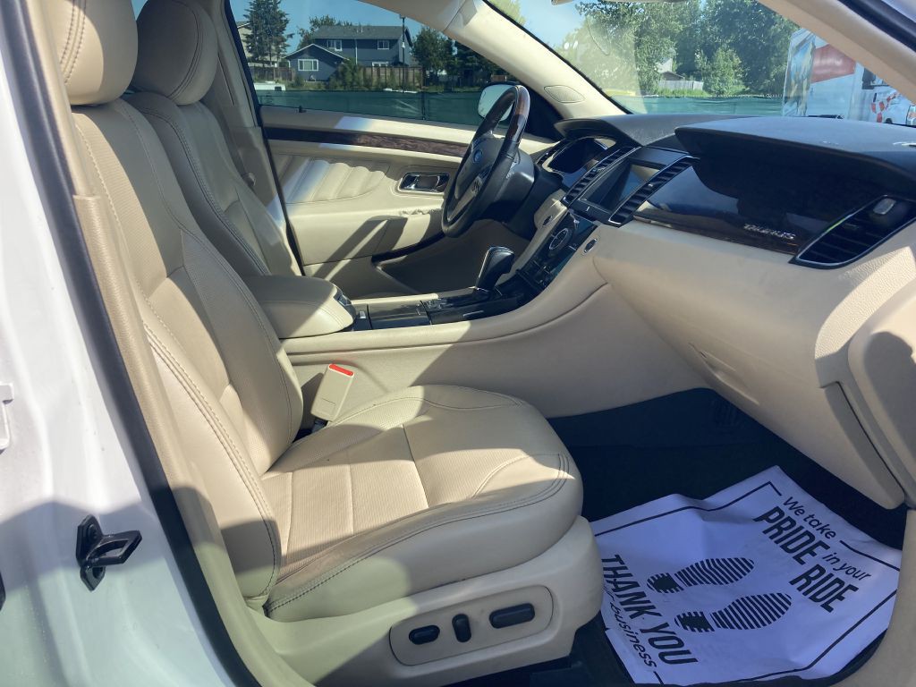 2018 Ford Taurus Image 12