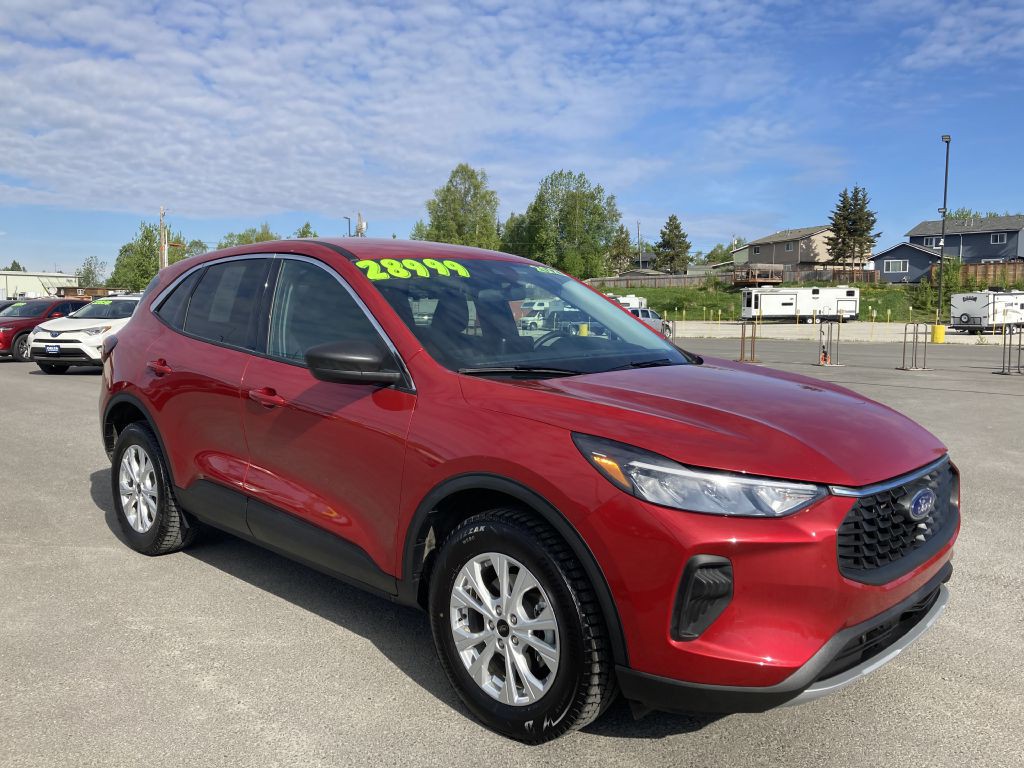 2023 Ford Escape Image 3