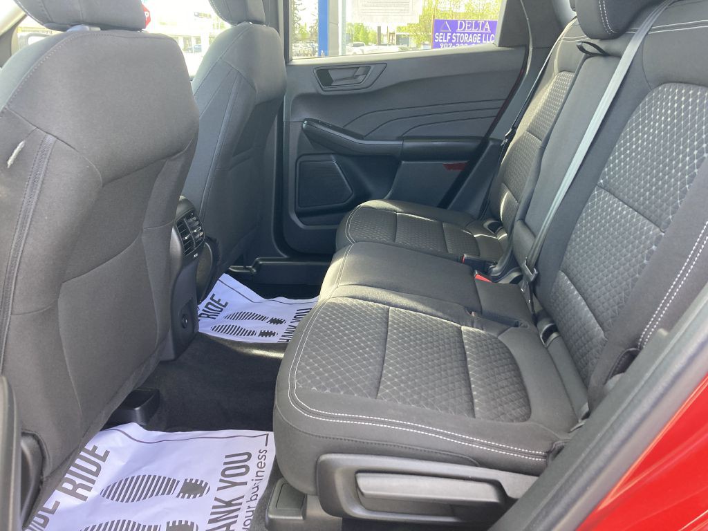 2023 Ford Escape Image 10