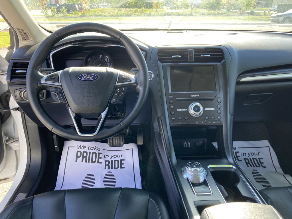 2020 Ford Fusion Image 11
