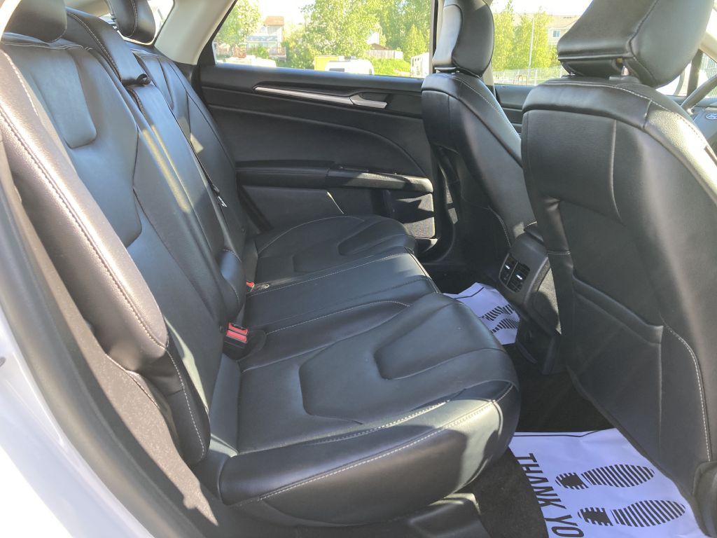 2020 Ford Fusion Image 13