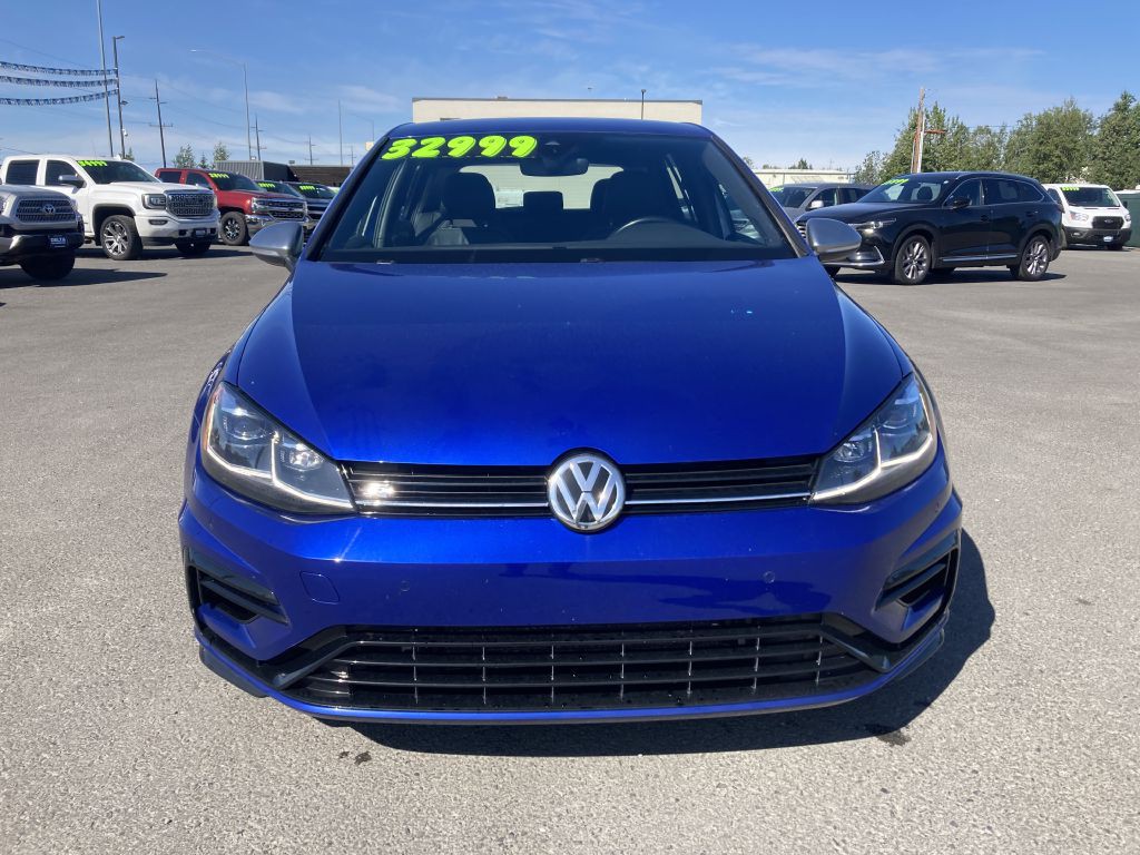 2019 Volkswagen Golf Image 2
