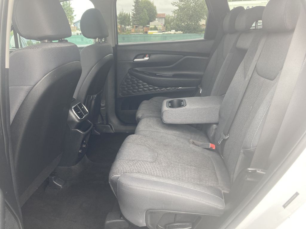 2020 Hyundai Santa Fe Image 9