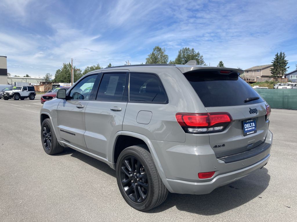 2022 Jeep Grand Cherokee Image 7