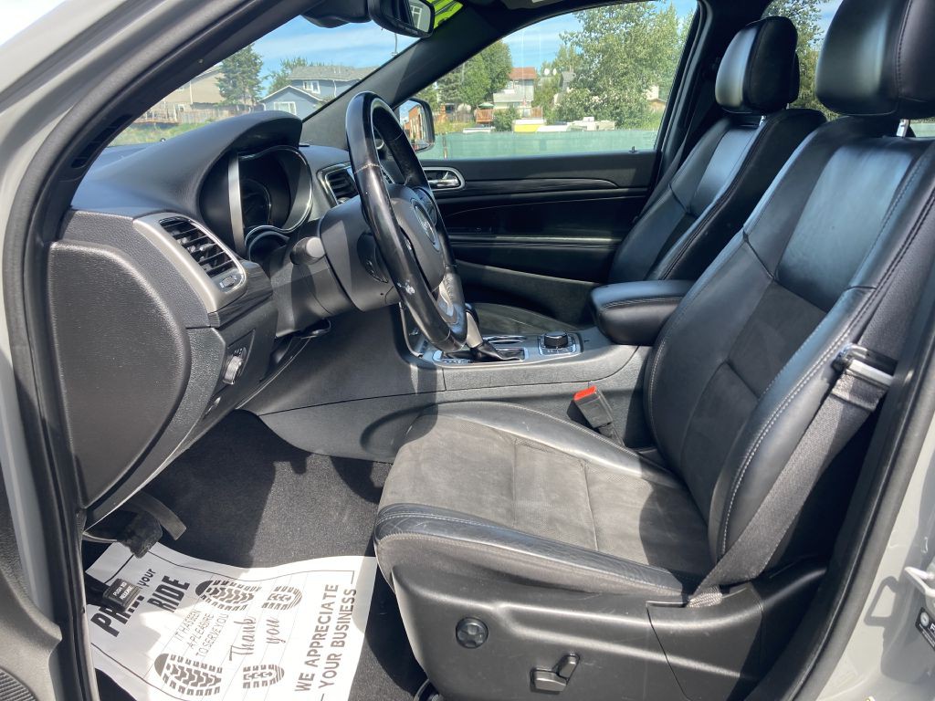 2022 Jeep Grand Cherokee Image 9