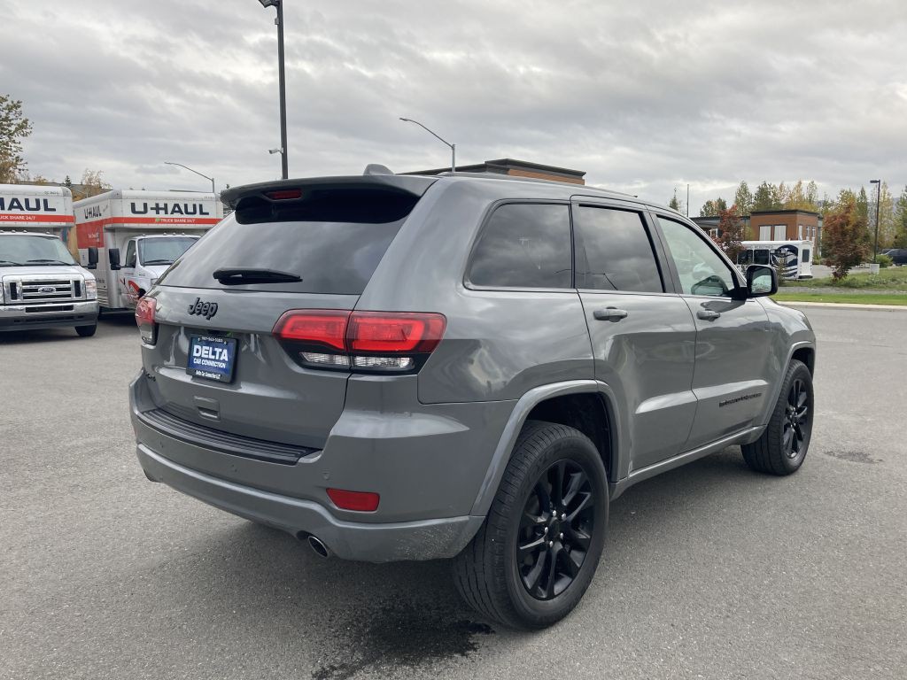 2022 Jeep Grand Cherokee Image 5
