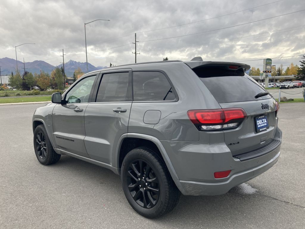2022 Jeep Grand Cherokee Image 7