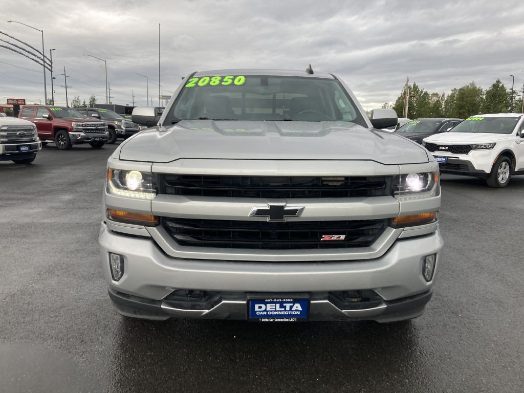 2018 Chevrolet Silverado 1500 Image 2