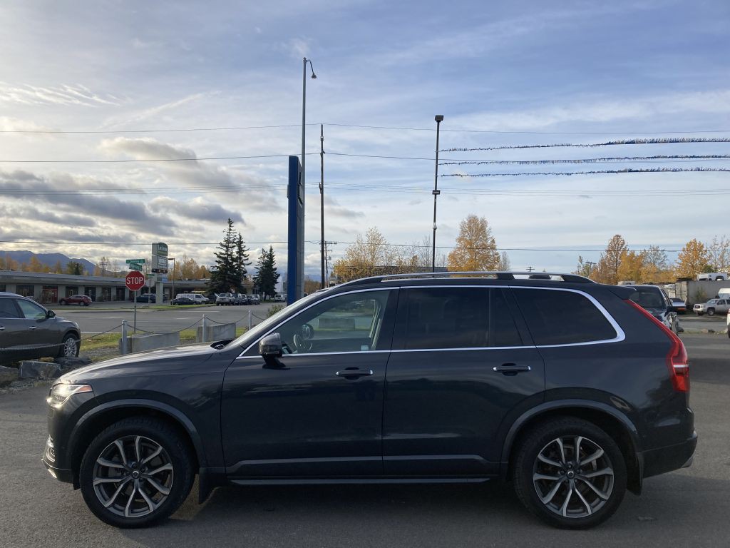 2017 Volvo XC90 Image 8