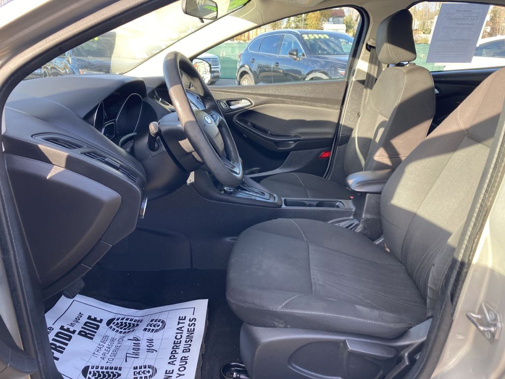 2016 Ford Focus Image 9