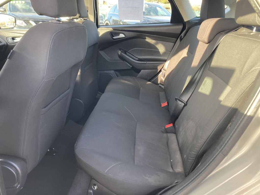 2016 Ford Focus Image 10