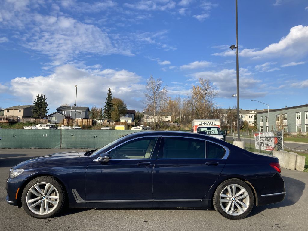 2016 BMW 7 Series Image 8