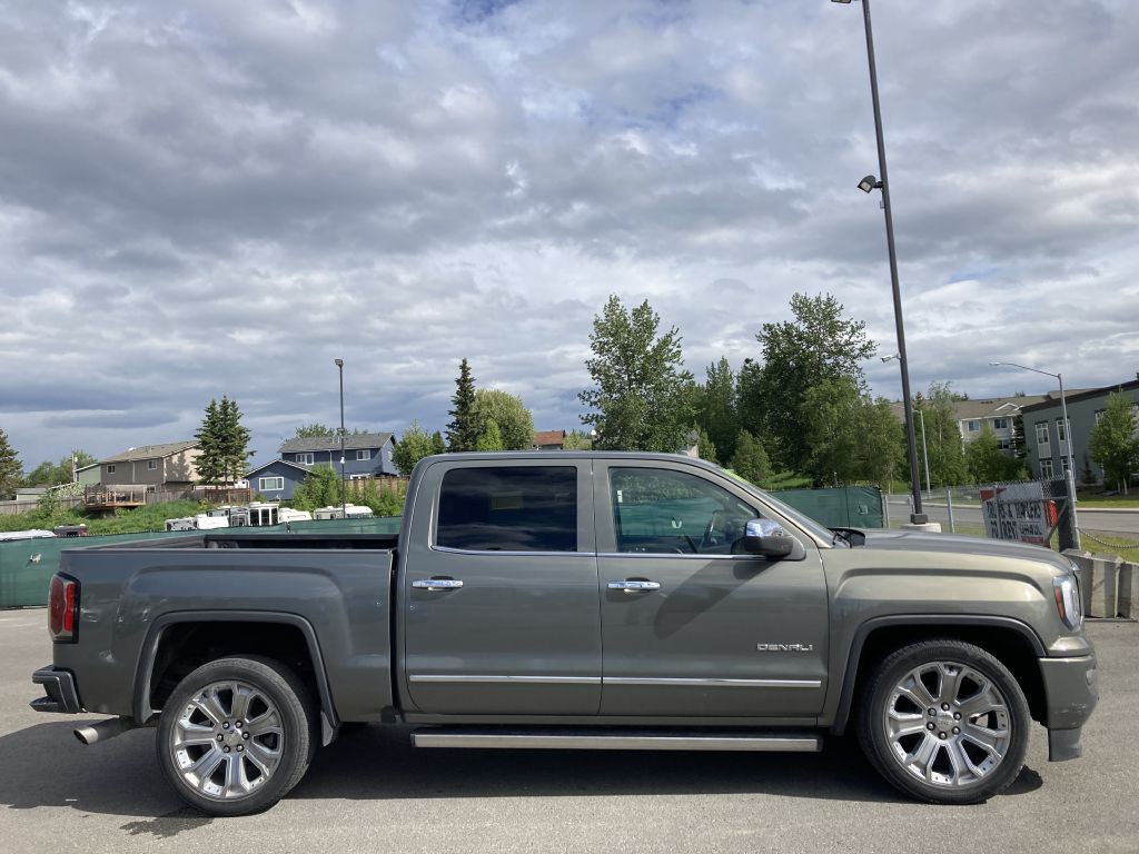 2018 GMC Sierra Image 4
