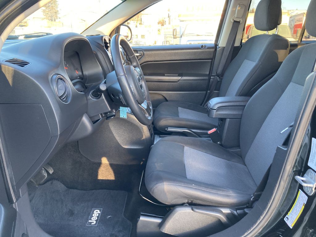 2013 Jeep Compass Image 9