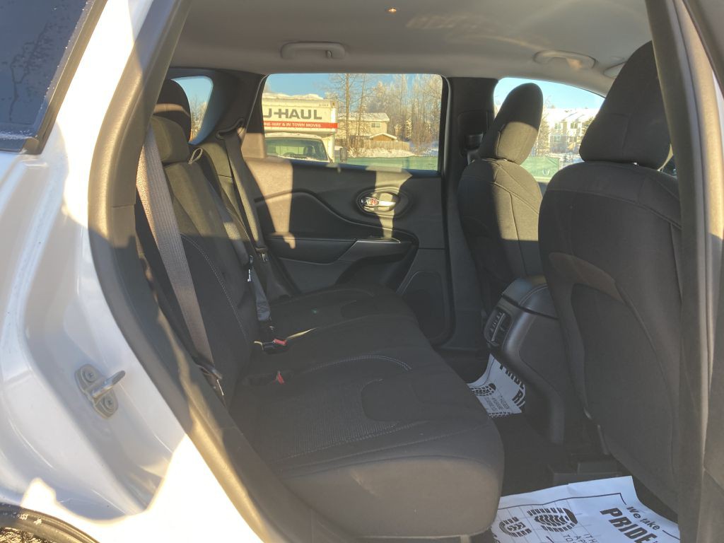 2020 Jeep Cherokee Image 13