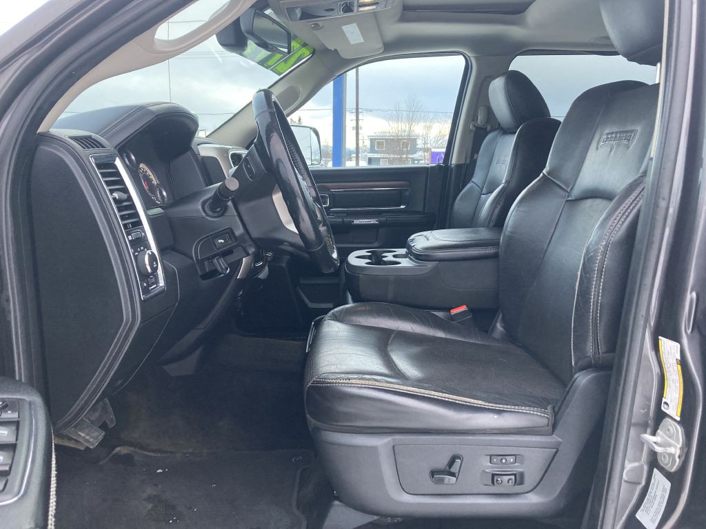 2015 RAM 2500 Image 9