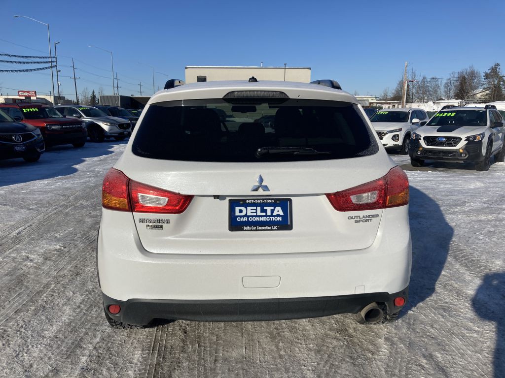 2013 Mitsubishi Outlander Image 6