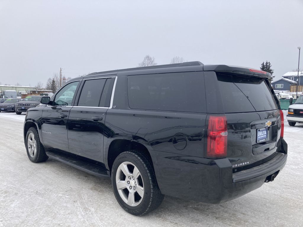 2019 Chevrolet Suburban Image 7