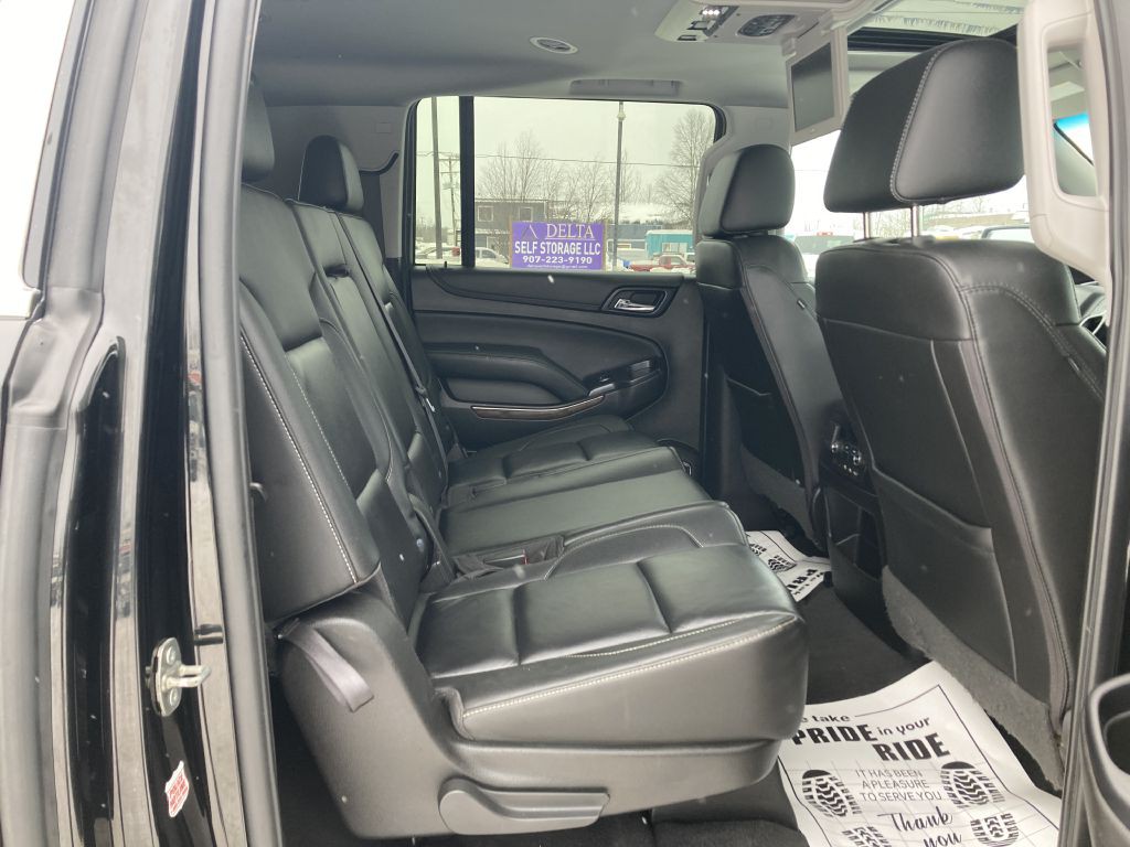 2019 Chevrolet Suburban Image 13