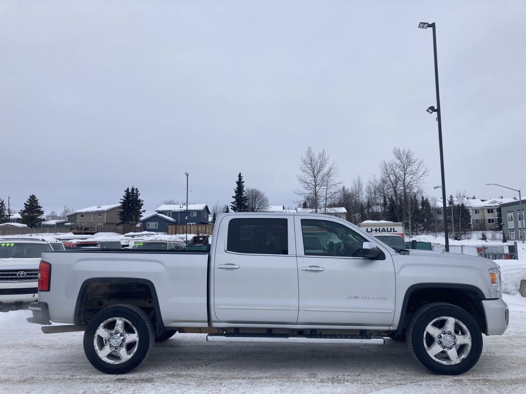 2015 GMC Sierra Image 4