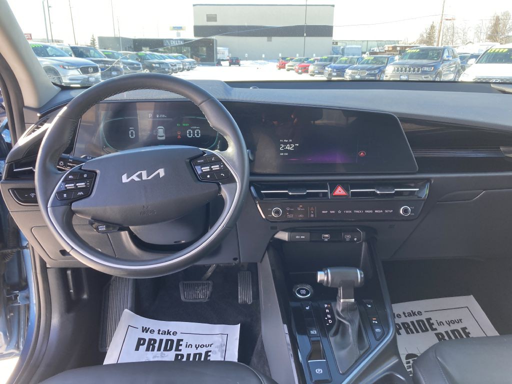 2023 Kia Niro Image 11