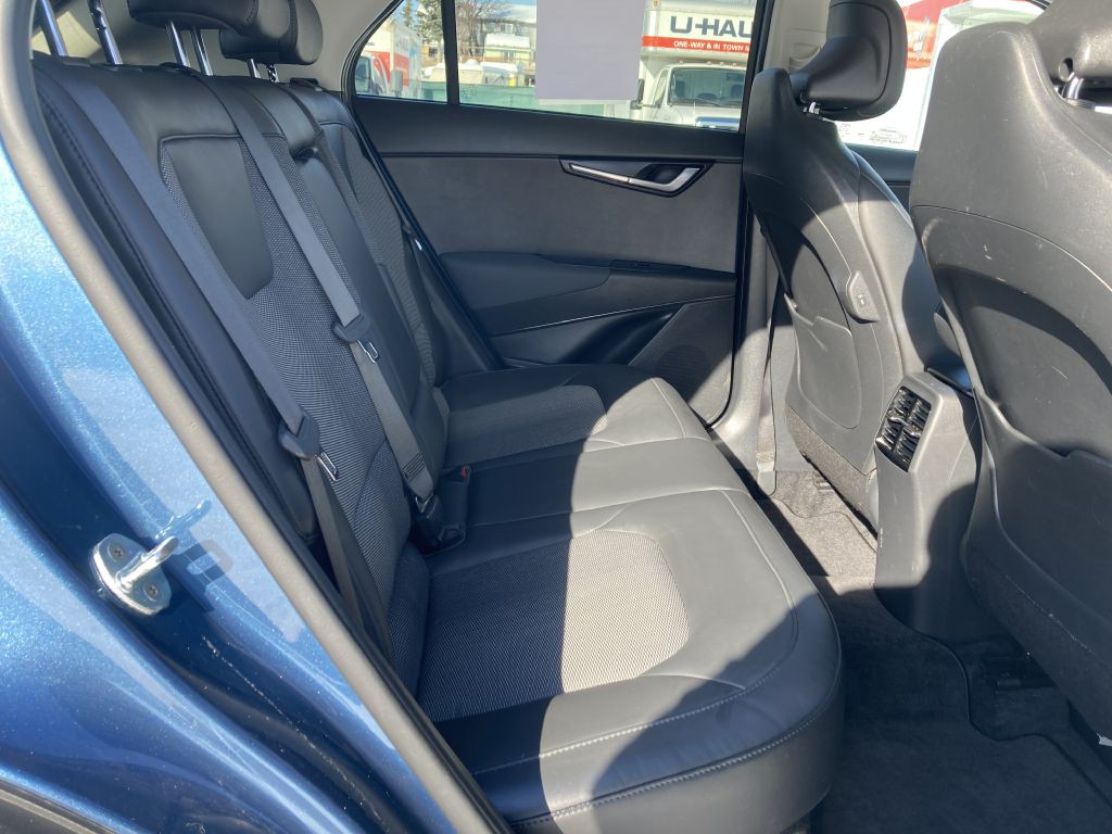 2023 Kia Niro Image 13