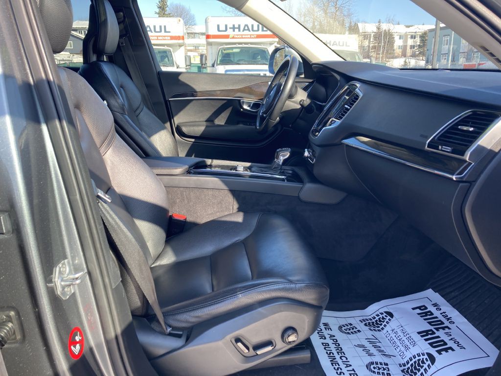2018 Volvo XC90 Image 12