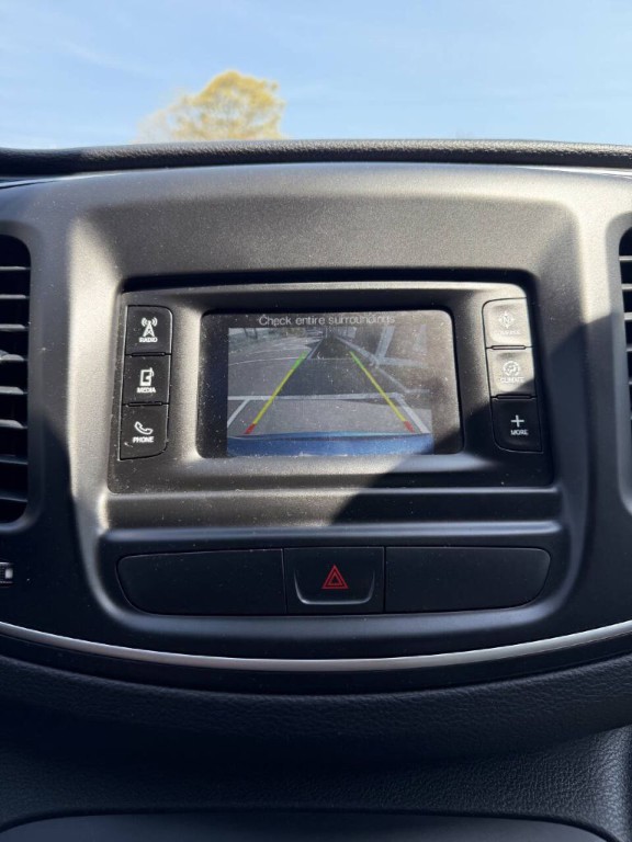 2015 Chrysler 200 Image 15