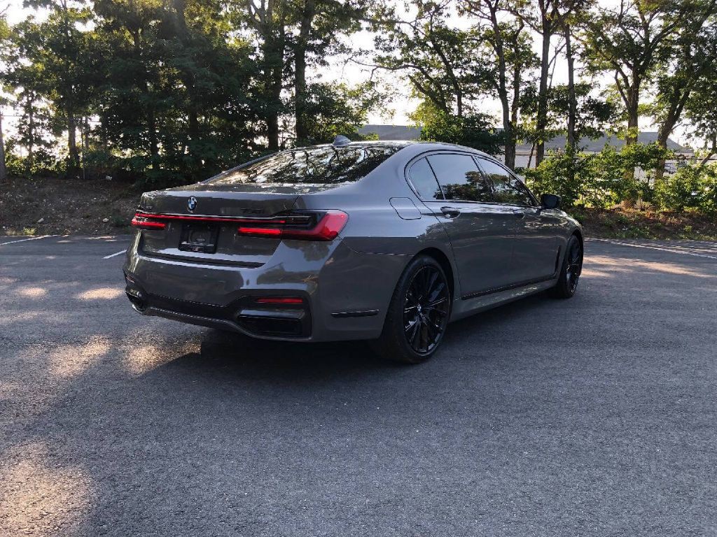 2020 BMW 7 Series Image 6