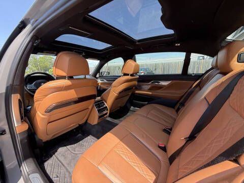 2020 BMW 7 Series Image 13