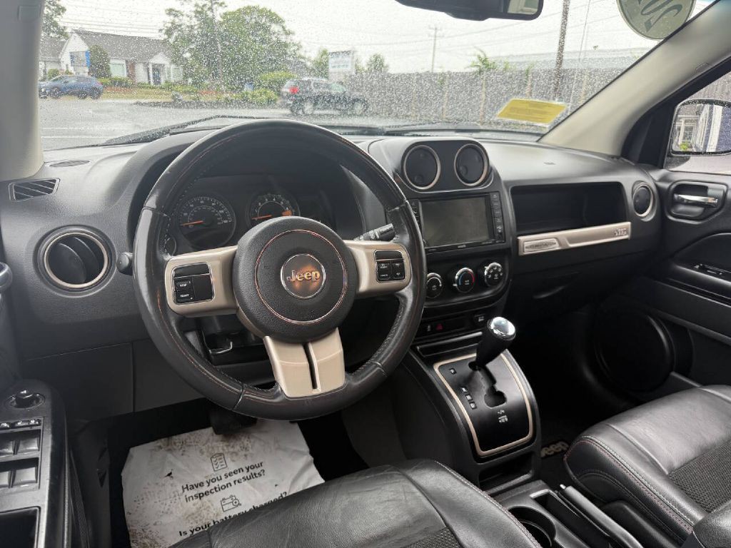 2016 Jeep Compass Image 10