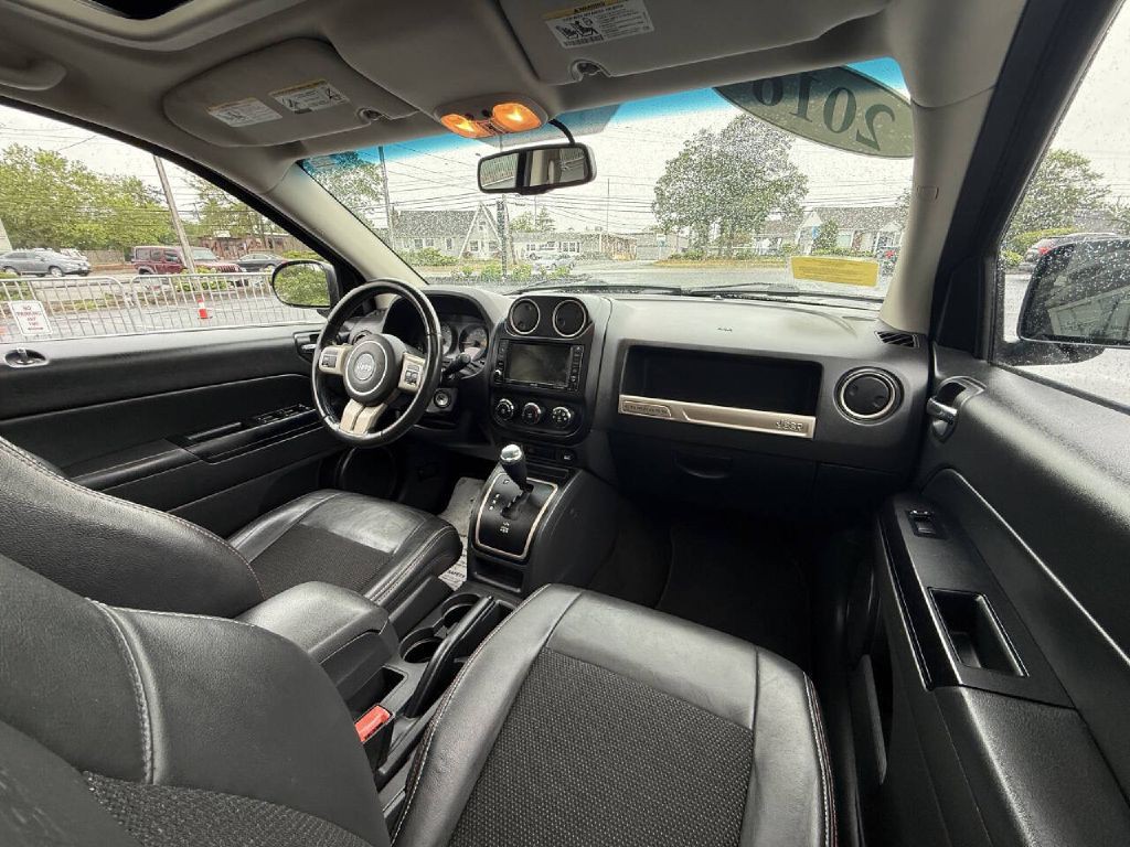 2016 Jeep Compass Image 12