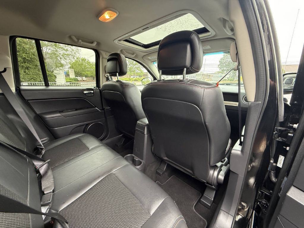 2016 Jeep Compass Image 14