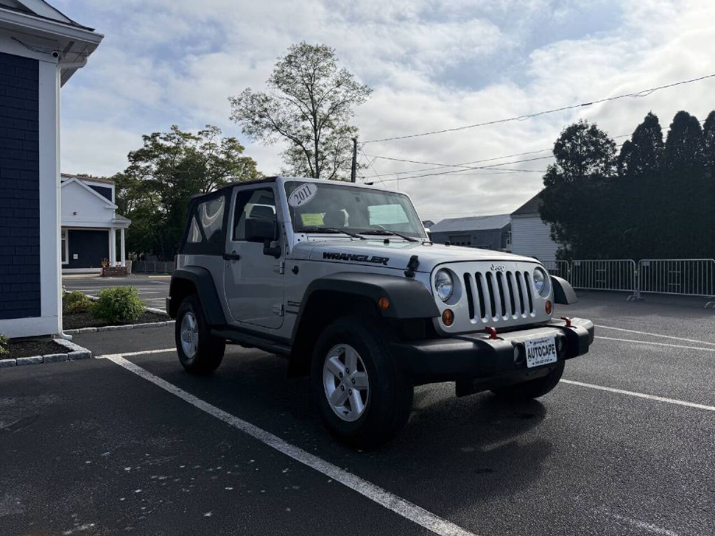 2011 Jeep Wrangler Image 4