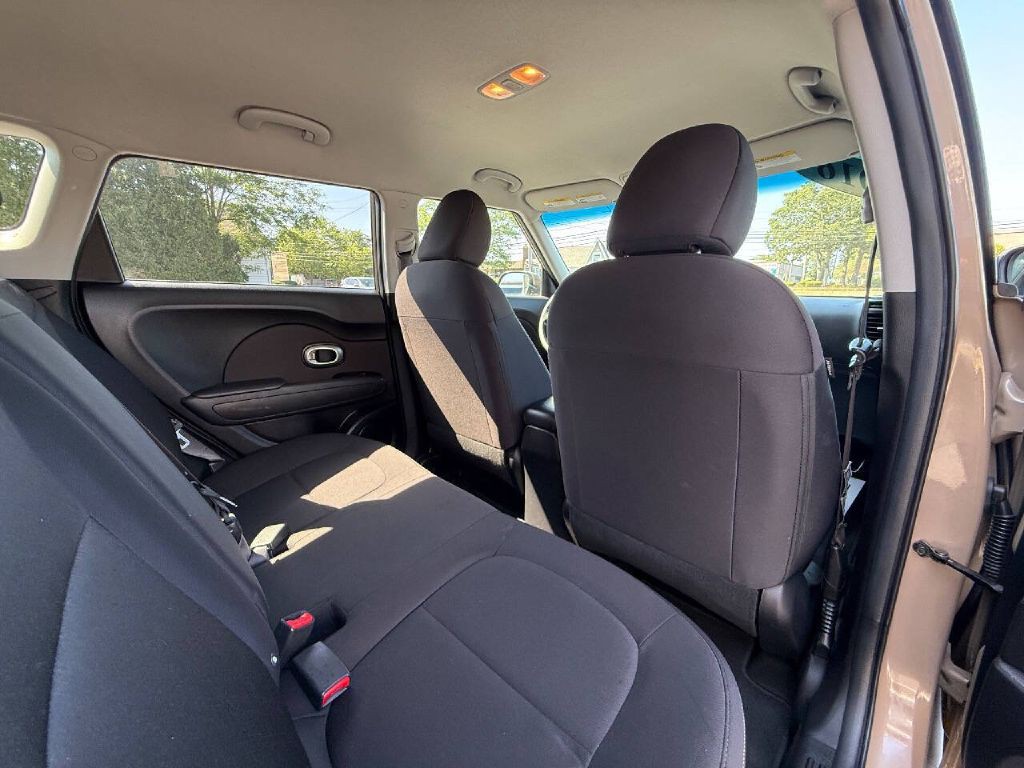 2016 Kia Soul Image 15