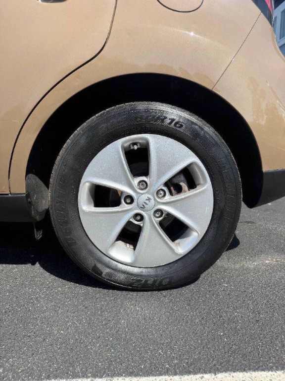 2016 Kia Soul Image 16
