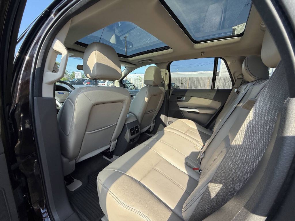 2013 Ford Edge Image 13